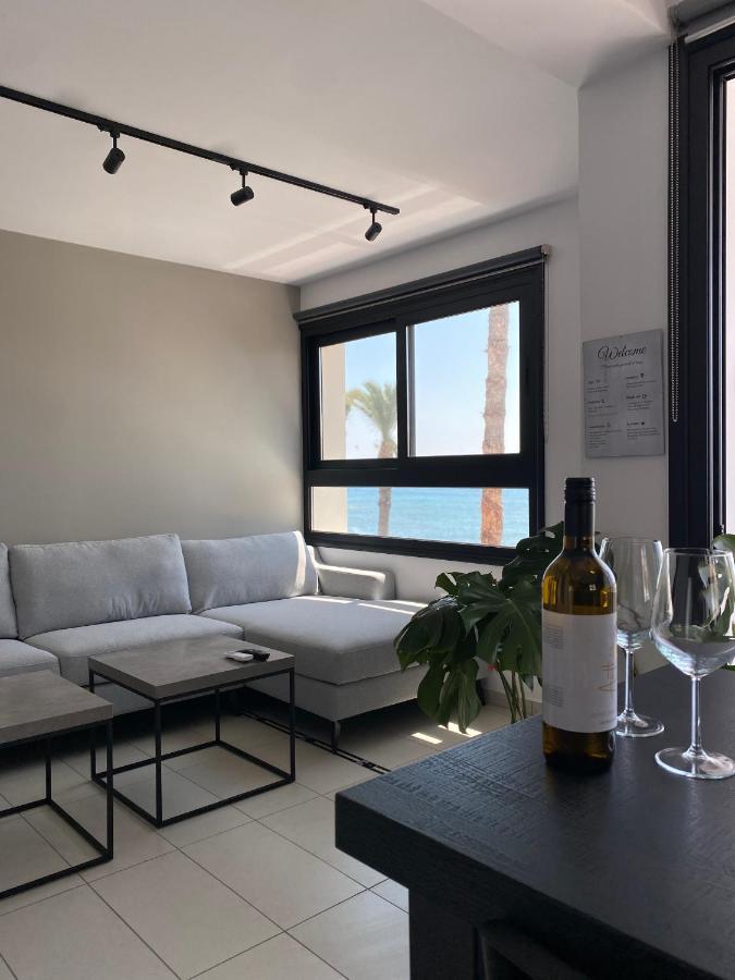Sea La Vie #1 - Luxury Seaview Apartment Paphos Esterno foto